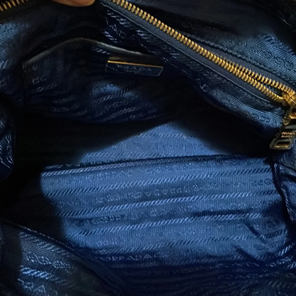 PRADA Nylon Crossbody bag - Picture 6 of 8